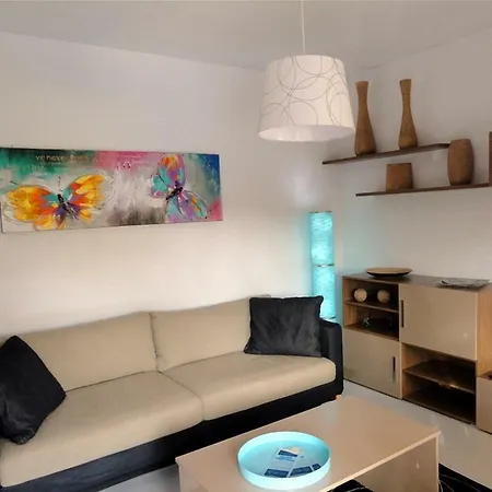Lasvistas Apartment *